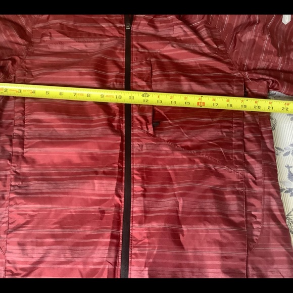 NTWT raincoat - Picture 4 of 4